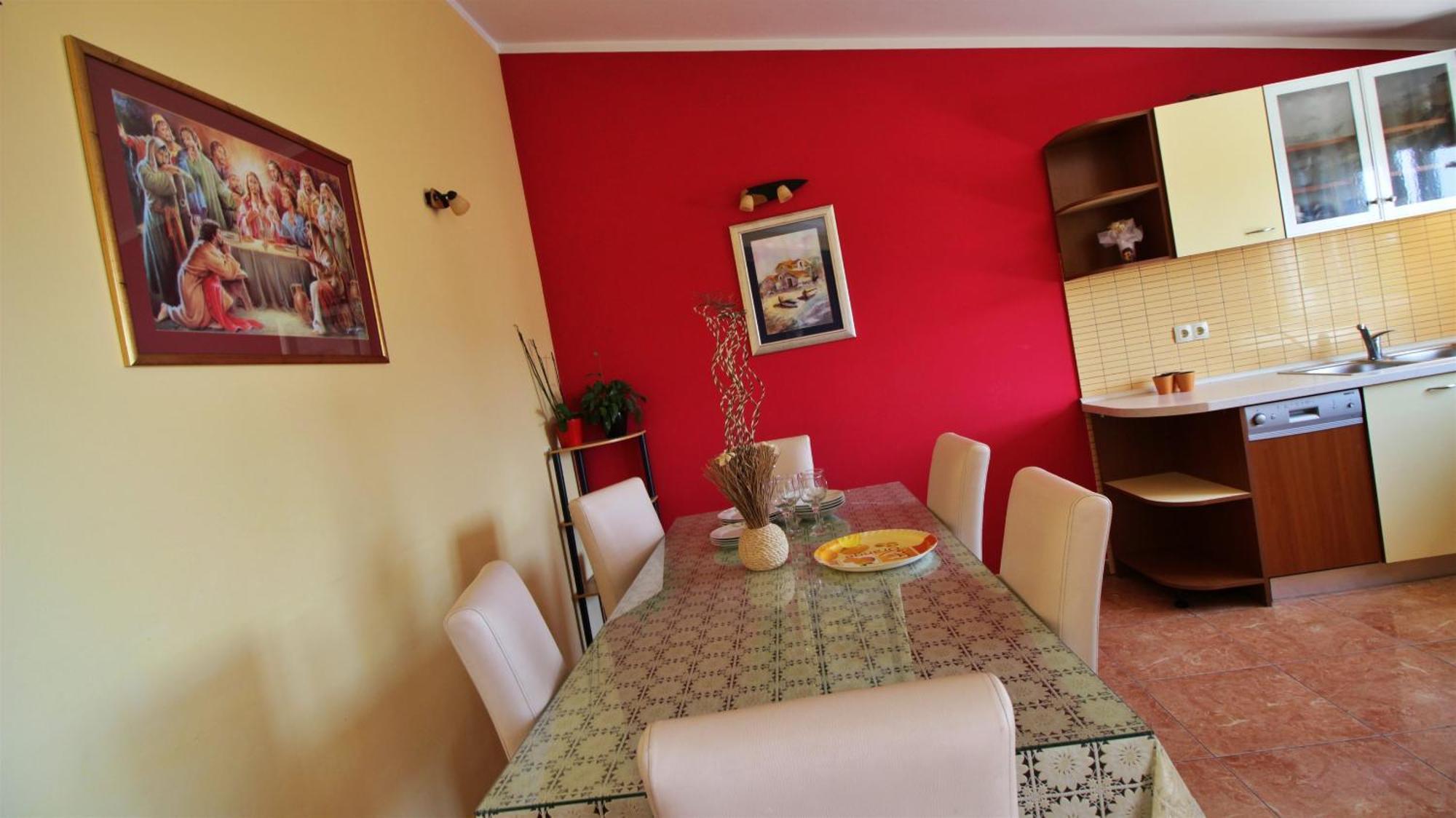Apartments Marusic أوميس المظهر الخارجي الصورة
