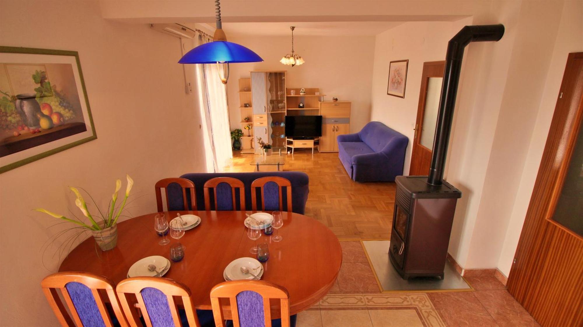 Apartments Marusic أوميس المظهر الخارجي الصورة