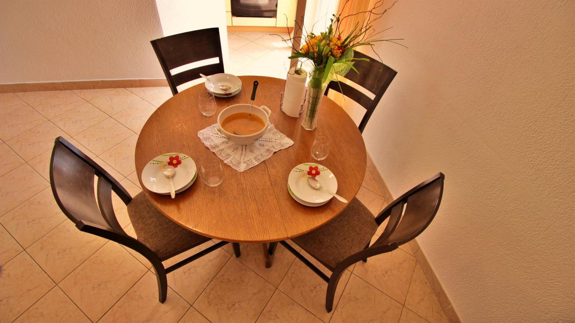 Apartments Marusic أوميس المظهر الخارجي الصورة